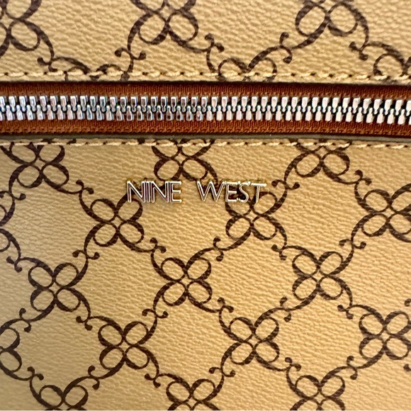 NWT. Nine West Collette Mini tan and brown shoulder crossbody bag - Picture 10 of 15